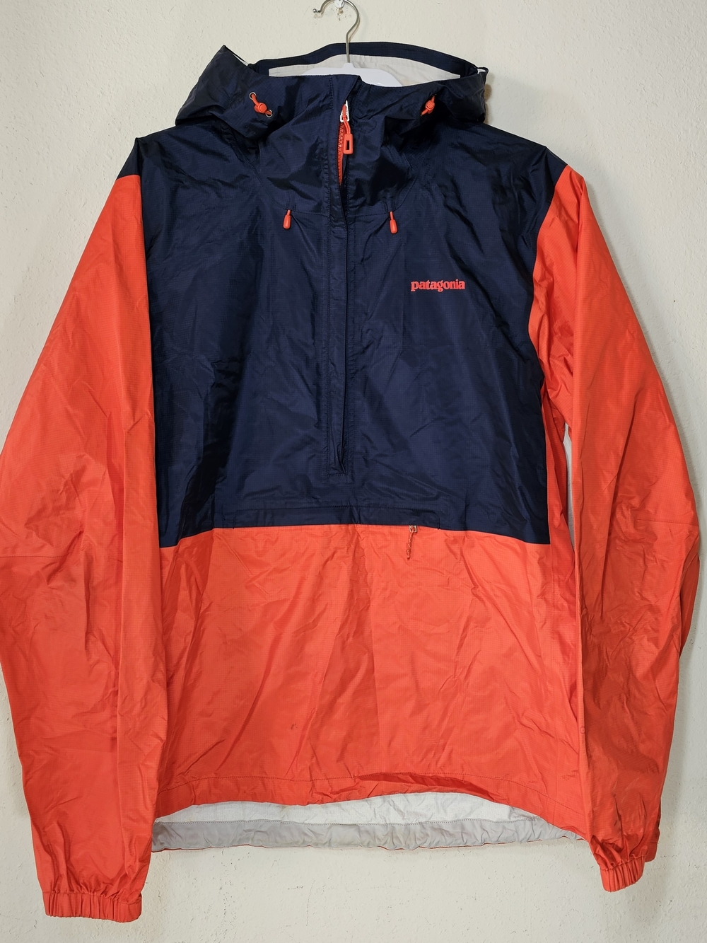 Patagonia Torrentshell Rain Jacket Mens XL Orange Blue Hooded Lightweight READ